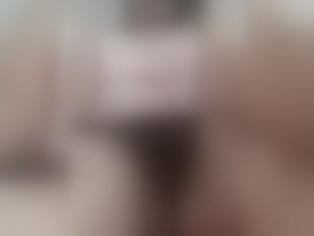 Live sex webcam photo for Tata-23 #294086676