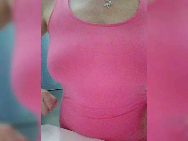 Live sex webcam photo for Tata42 #290986856