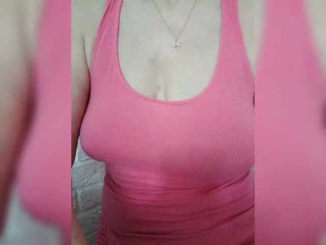 Live sex webcam photo for Tata42 #291265977