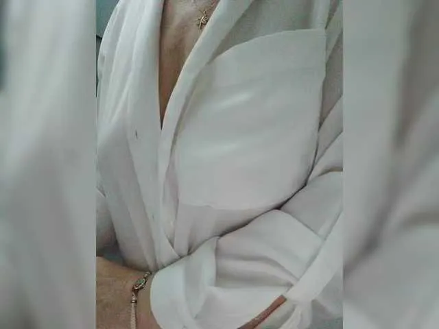 Live sex webcam photo for Tata42 #291341444