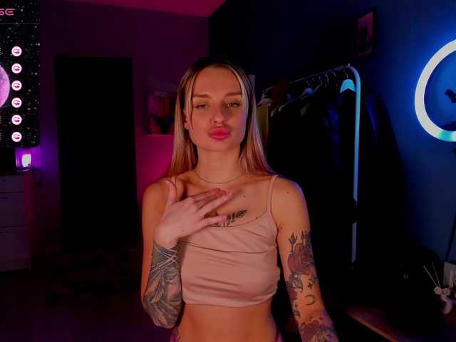 Live sex webcam photo for Tatachka1 #277304298