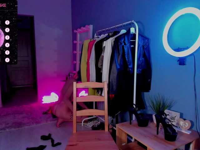 Live sex webcam photo for Tatachka1 #277422224