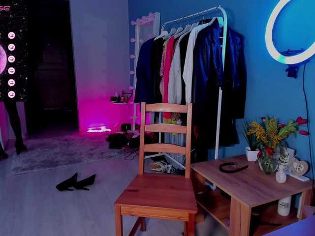 Live sex webcam photo for Tatachka1 #277475342