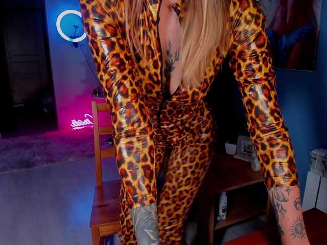 Live sex webcam photo for Tatachka1 #277548847