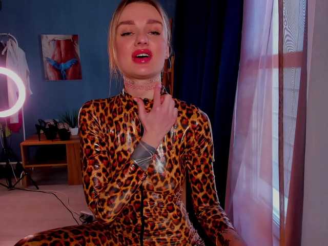 Live sex webcam photo for Tatachka1 #277796805