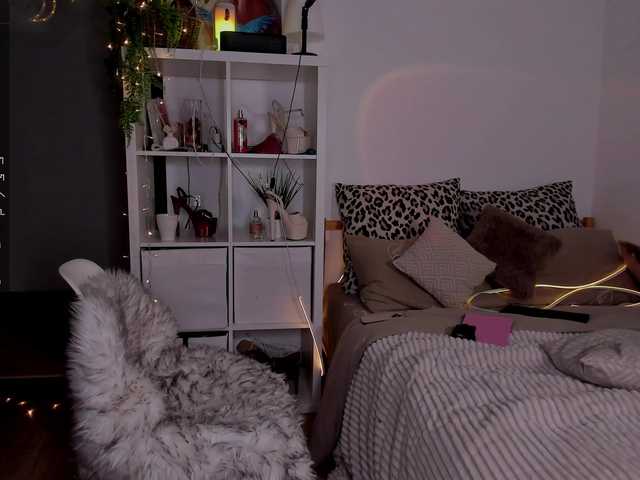 Live sex webcam photo for Tatachka1 #290614872