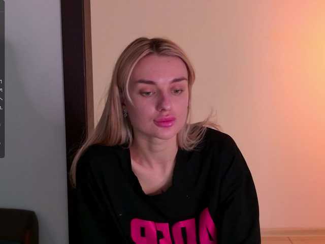 Live sex webcam photo for Tatachka1 #290715686