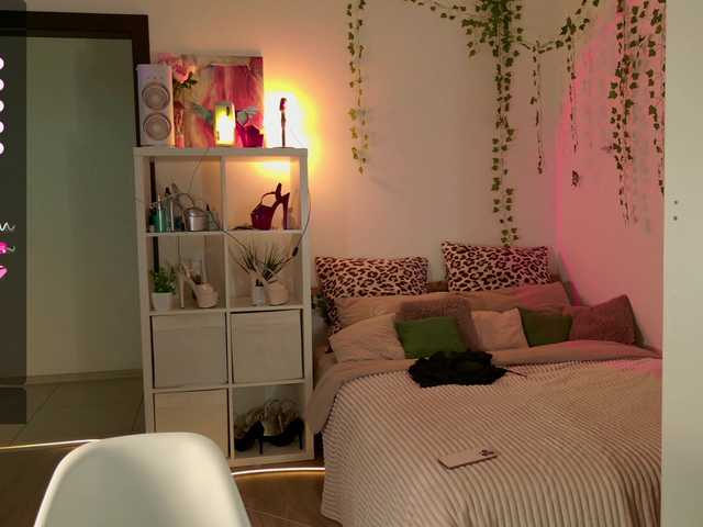 Live sex webcam photo for Tatachka1 #291098116