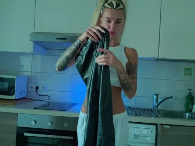 Live sex webcam photo for Tatachka1 #291737339