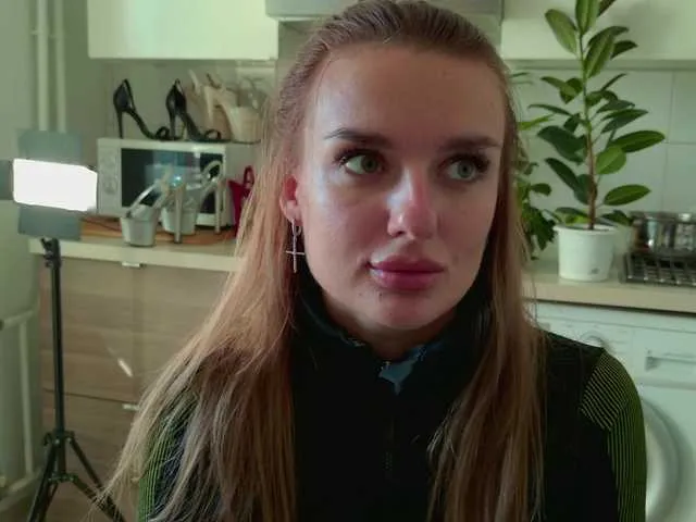 Live sex webcam photo for Tatachka1 #291939347