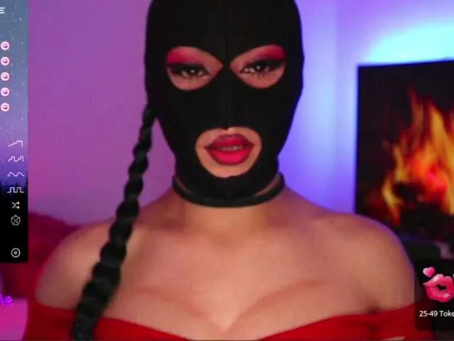 Live sex webcam photo for TathiDelvey #276342765