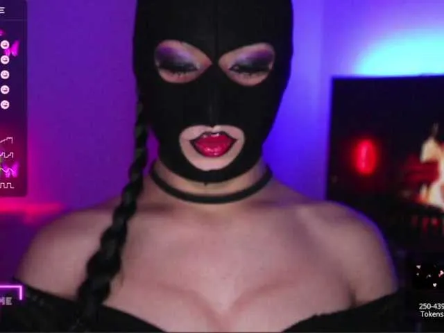 Live sex webcam photo for TathiDelvey #276560133