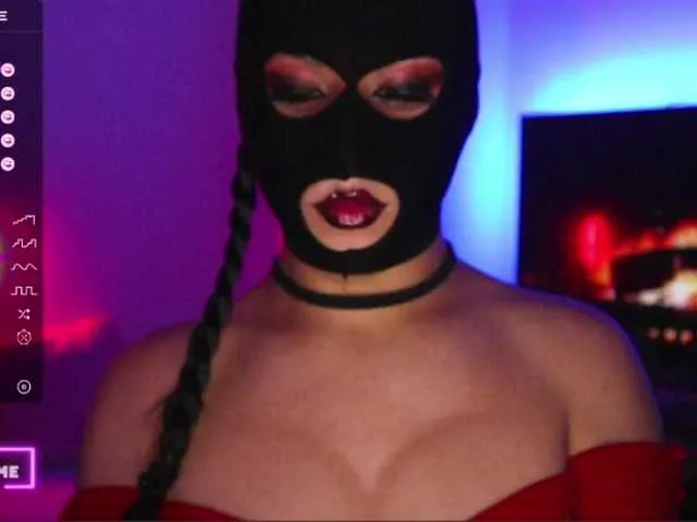 Live sex webcam photo for TathiDelvey #276589567