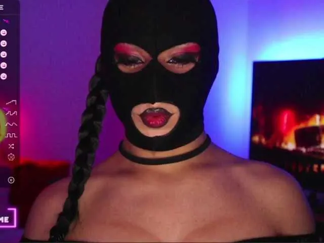 Live sex webcam photo for TathiDelvey #276595812