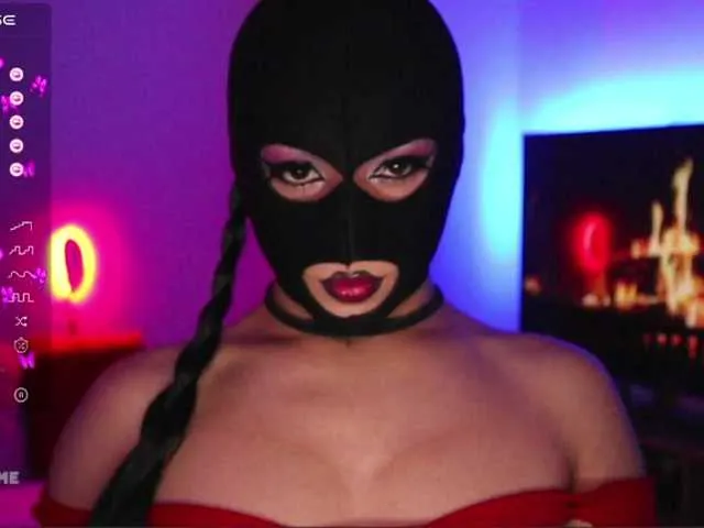 Live sex webcam photo for TathiDelvey #276834808