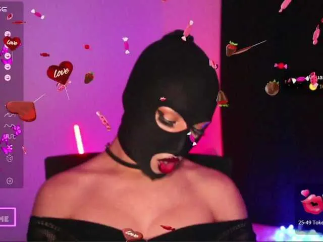 Live sex webcam photo for TathiDelvey #276895545