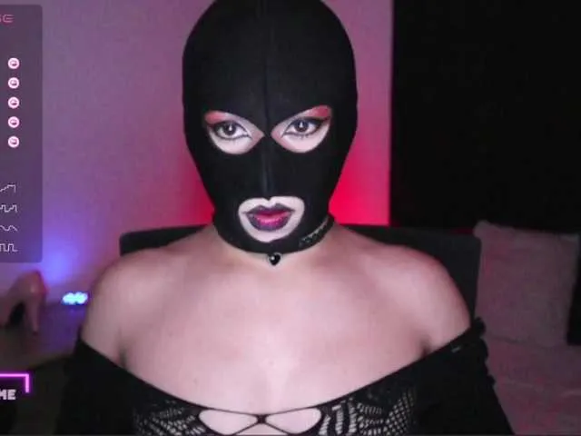 Live sex webcam photo for TathiDelvey #277080205