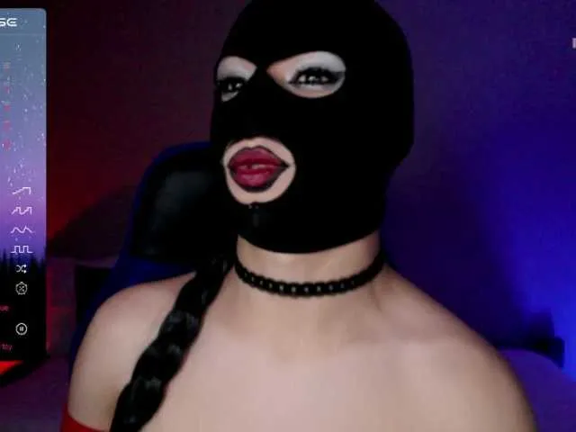 Live sex webcam photo for TathiDelvey #289713872