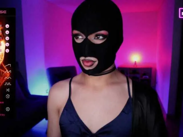 Live sex webcam photo for TathiDelvey #290468982
