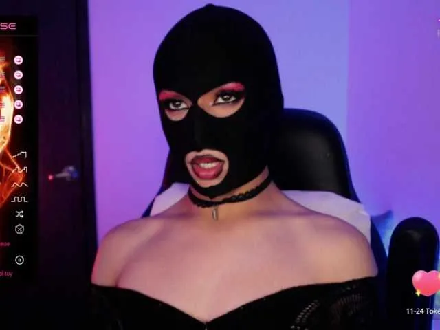 Live sex webcam photo for TathiDelvey #290727704