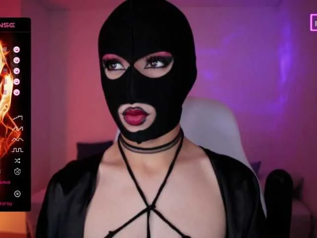 Live sex webcam photo for TathiDelvey #291531075