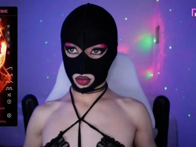 Live sex webcam photo for TathiDelvey #291670717