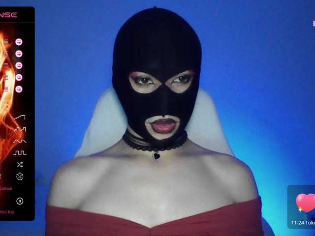 Live sex webcam photo for TathiDelvey #292070402