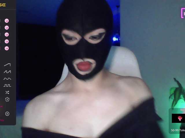 Live sex webcam photo for TathiDelvey #292331756