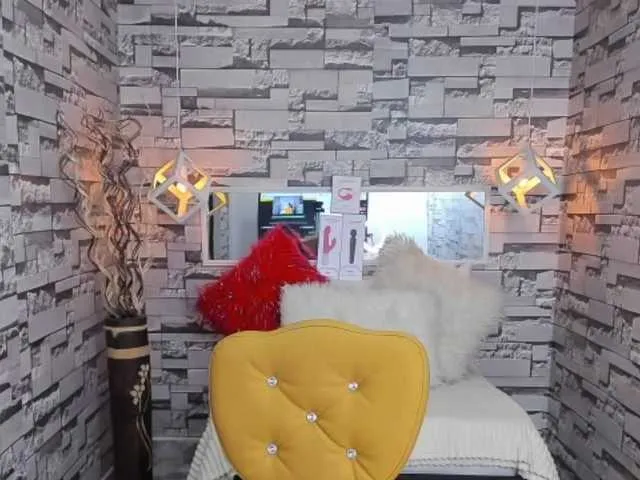 Live sex webcam photo for Tatiana1464 #275154967