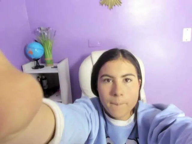 Live sex webcam photo for TatianaRider #289015318