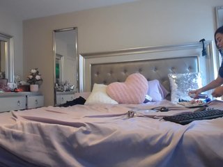 Live sex webcam photo for Tatiannalee #216206475