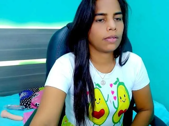 Live sex webcam photo for Tatisxberry #271850750