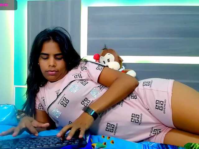 Live sex webcam photo for Tatisxberry #272342910