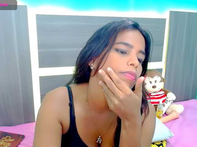 Live sex webcam photo for Tatisxberry #272930245