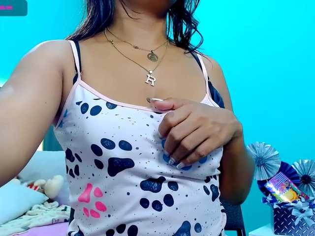 Live sex webcam photo for Tatisxberry #273253910