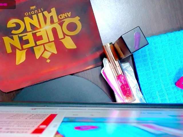 Live sex webcam photo for Tatisxberry #273325227