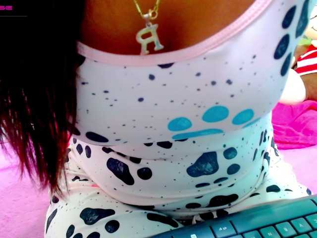 Live sex webcam photo for Tatisxberry #273357923