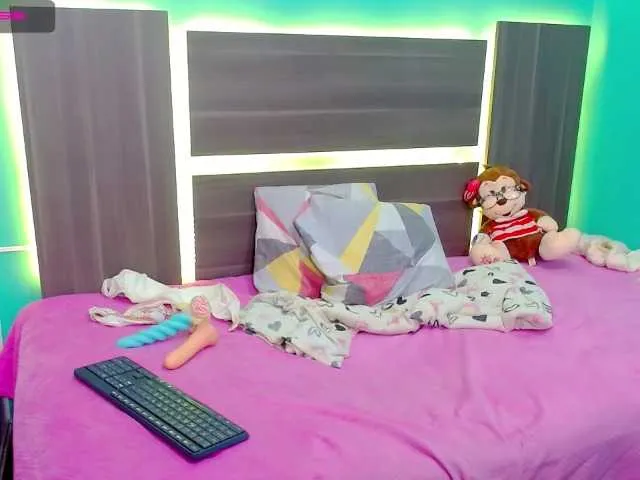 Live sex webcam photo for Tatisxberry #273394360