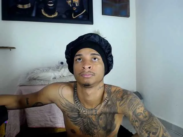 Live sex webcam photo for TatooNoah #293276037