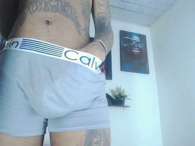 Live sex webcam photo for TatooNoah #293332274