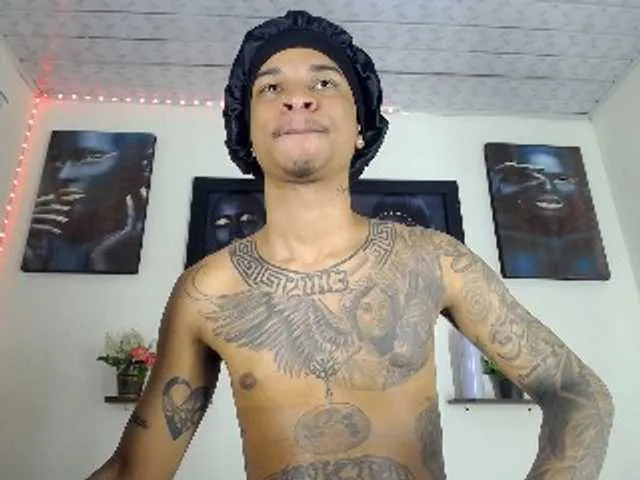 Live sex webcam photo for TatooNoah #293387769
