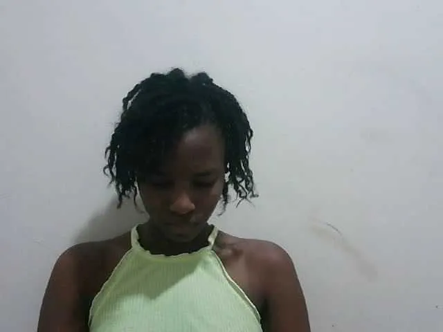 Live sex webcam photo for Tatswee #292339433