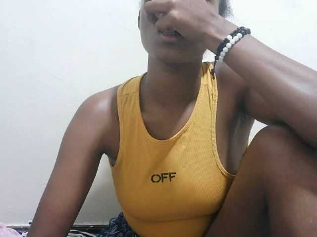 Live sex webcam photo for Tatswee #292424157