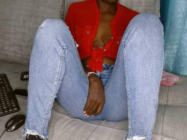 Live sex webcam photo for Taurus-Queen #291472855