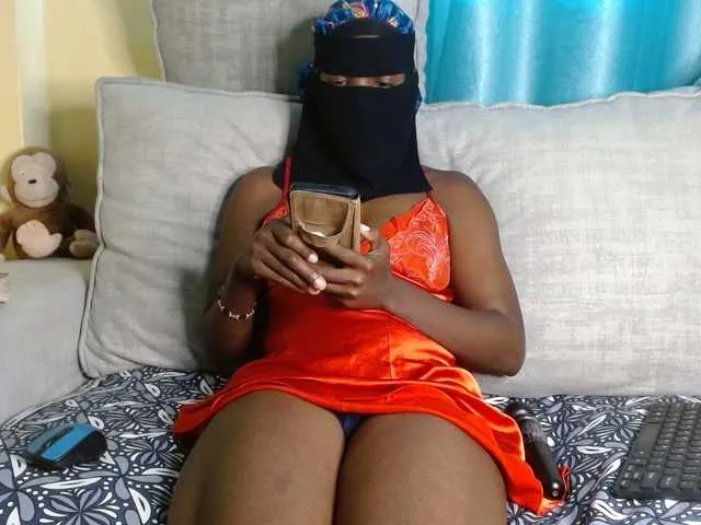 Live sex webcam photo for Taurus-Queen #293540975