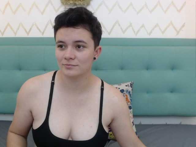 Live sex webcam photo for Taylor-Allana #271737032