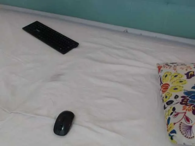 Live sex webcam photo for Taylor-Allana #272422614