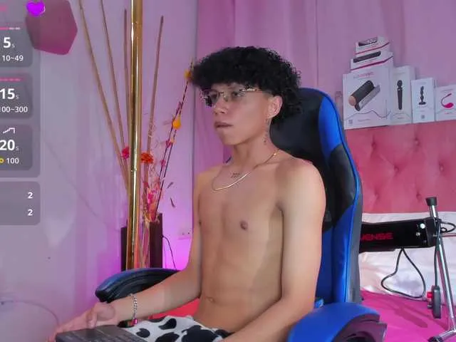 Live sex webcam photo for TaylorBlack #293452226