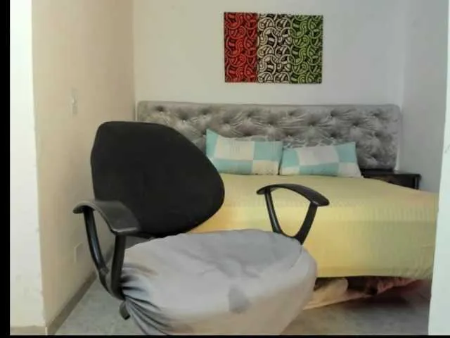 Live sex webcam photo for TaylorCoxz #277555374