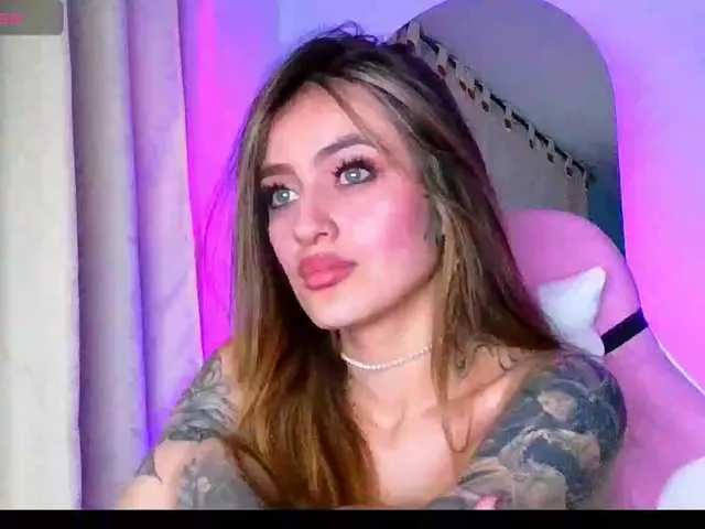 Live sex webcam photo for TaylorKnapp #291471871